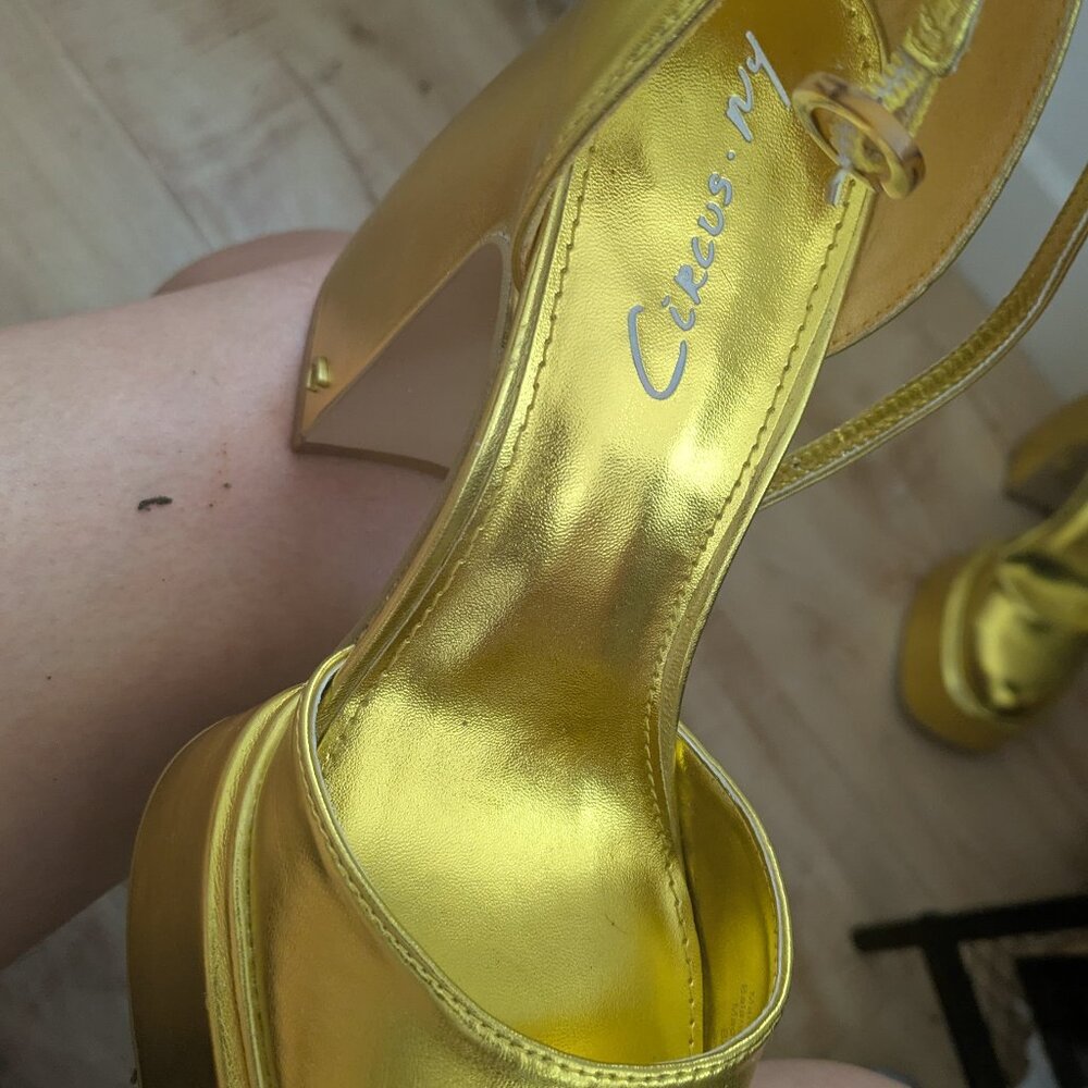 Circus sam Edelman Gold Mary Jane square toe platform pumpb4 inch chunk heels